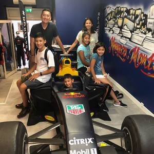 Meet your Posher, Stanley